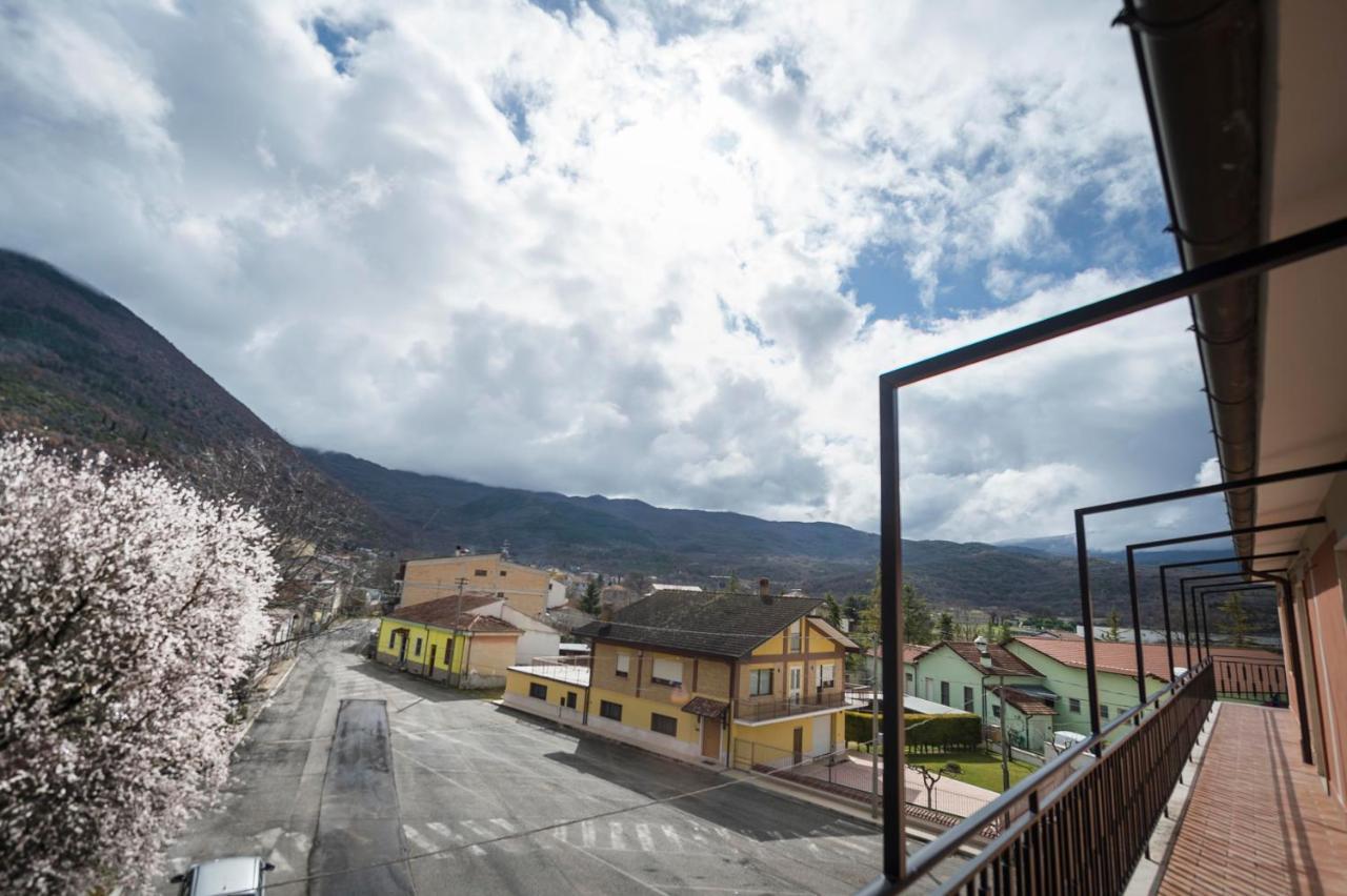 B&B Il Risveglio Del Cavaliere Gioia Dei Marsi Exterior foto